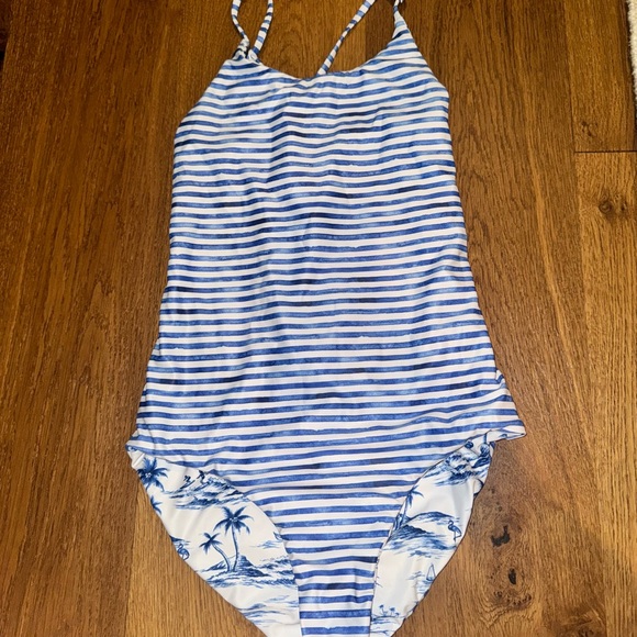 Reversible one piece swimsuit - Picture 2 of 3